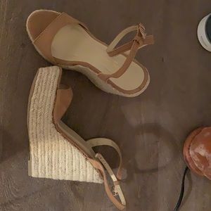 Size 5 wedges, never worn